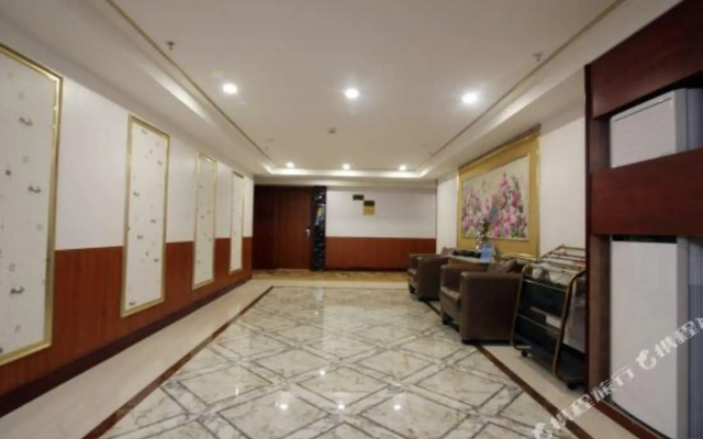 Yuanquan Business Hotel (Foshan Railway Station)