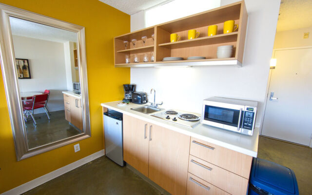 LA Extended Stay by Stay City Rentals
