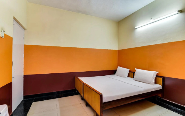 OYO 36583 Hotel Srinivasa Residency