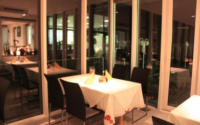 Pension & Restaurant TsingDao