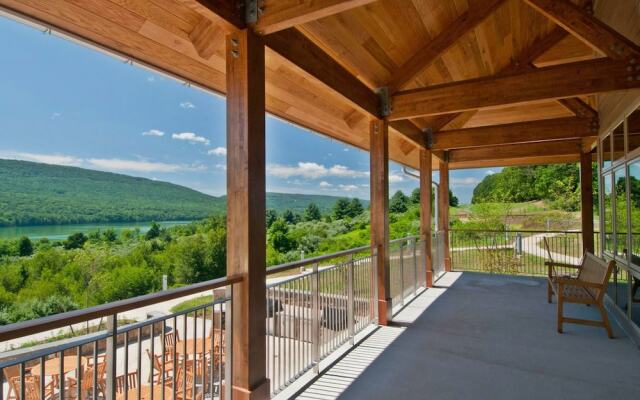 Nature Inn At Bald Eagle