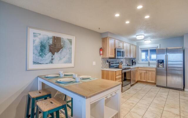 Whale Watcher Condo #1