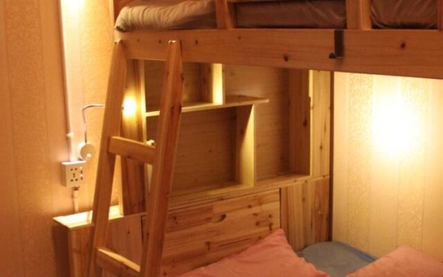 Anzhi · Tinglan Fashion Homestay Youth Hostel (Kunming Old Street)