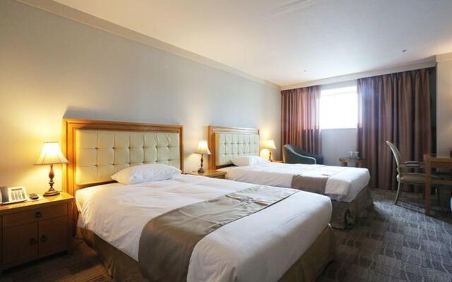 Saint Western Hotel