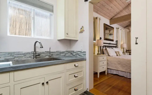 Old Yacht Club Inn Vacation Rentals