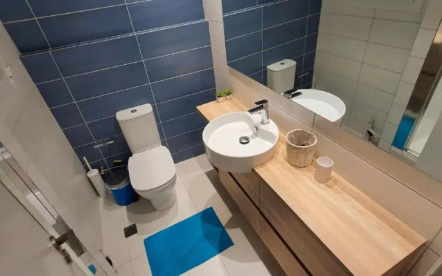 The Six Museums central Athens Stadium 4pers apart