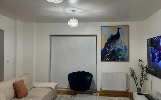 Stunning 2-bed Apartment in Dartford