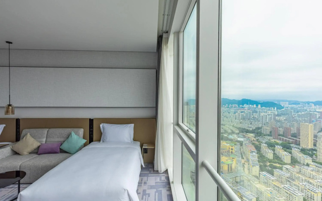 Crowne Plaza Dalian Xinghai by IHG
