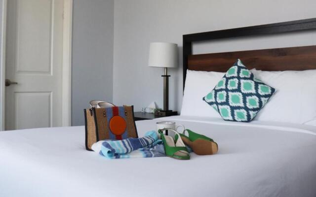 Hometel Suites