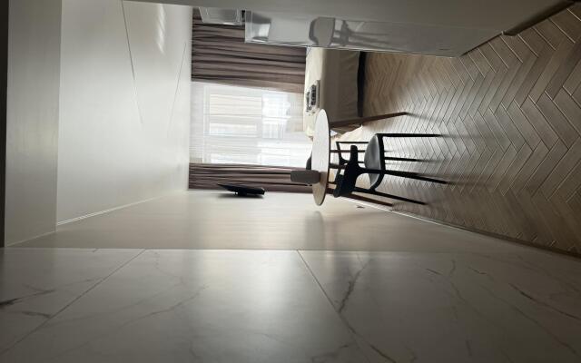 Apartment on Matrosova 20-2