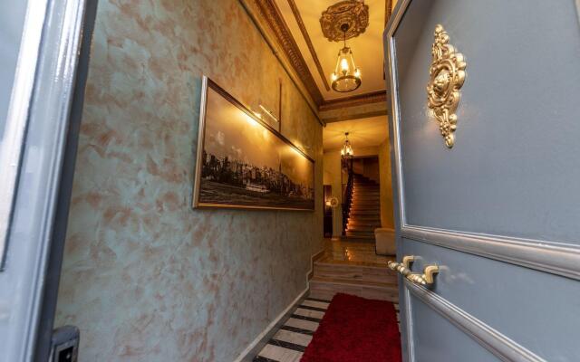 Royal Taksim Suites