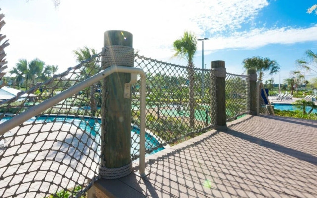 Tvpm-4263pd/sl 5 Bedroom Townhouse by RedAwning