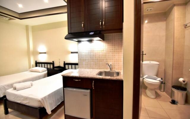 7 Days Studios & Apts