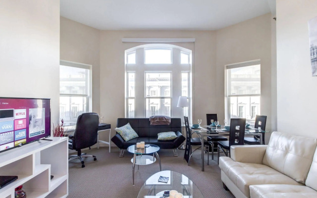Heaven on Washington Furnished Apartments