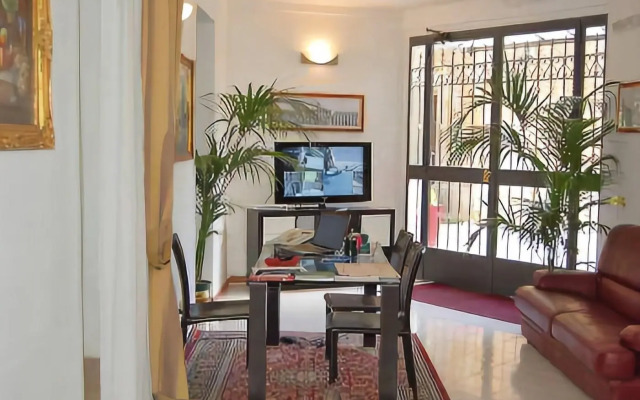 Residence Vatican Suites