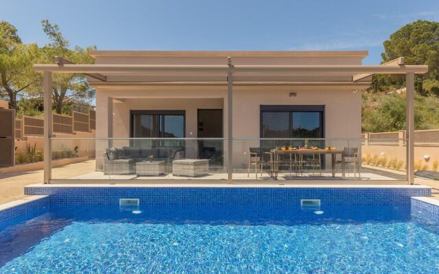 Amelia Residence