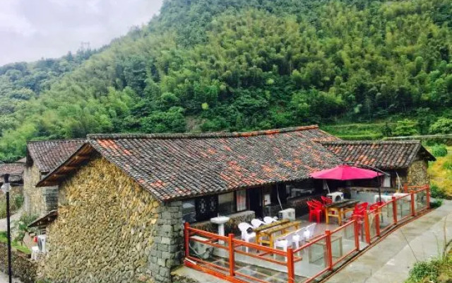 Qingtian Kaokeng Ancient Village Tianyuan Weishe Homestay
