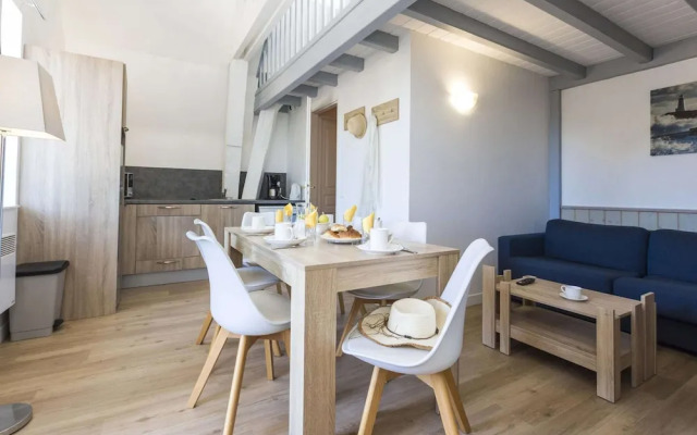 Chic Parkside Apartment