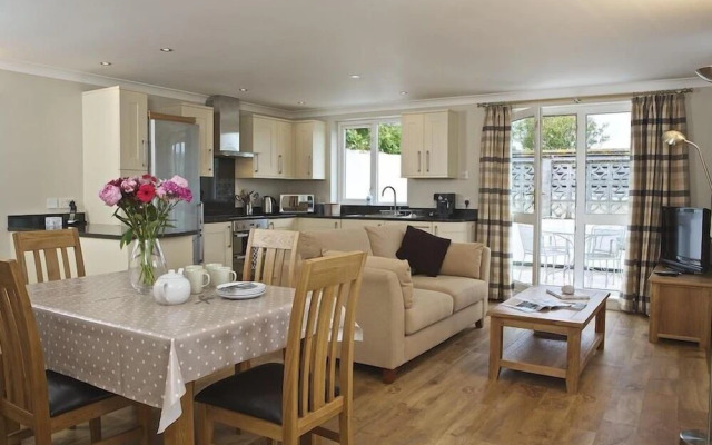 4 West Park Mews