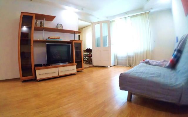 Милана на улице Газопровод