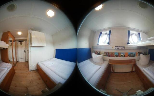 Eastern & Western Comfort Hostelboat