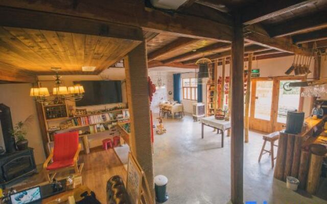 Hangzhou Lin'an Yunxiangjian Homestay (Zhexi Grand Canyon Branch)