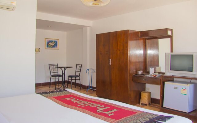 Sanuk Sabai Inn