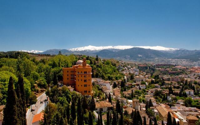 Alhambra Palace Hotel