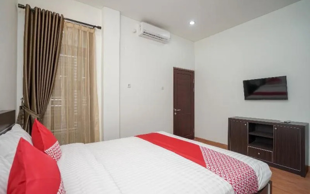 OYO 645 Griya Mas Syariah