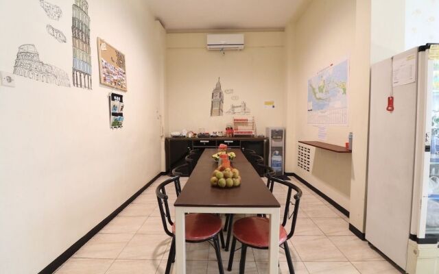 MADOR Malang Dorm Hostel