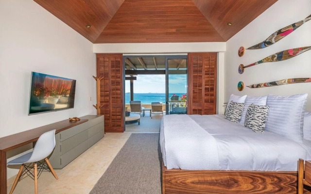 Sunny Vacation Condo 8