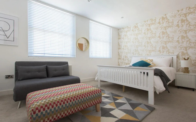 The White Wood Forest - Jewellery Quarter 3bdr Home