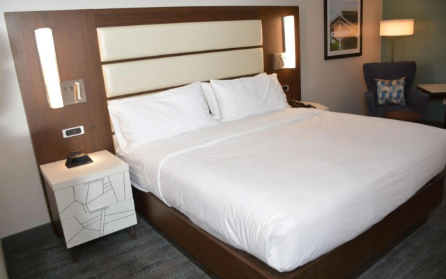 Four Points by Sheraton Fayetteville Fort Liberty