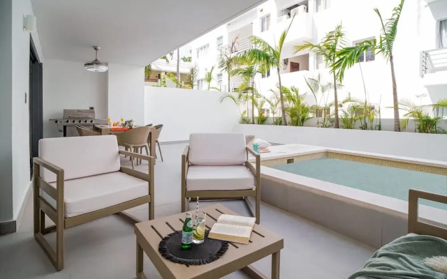 Luxury 3 Bedroom Apartment at the Beach