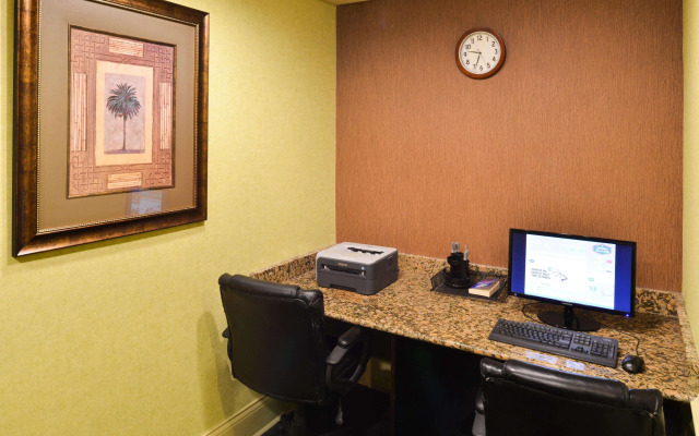 Hotel Alice At Atlantic Beach