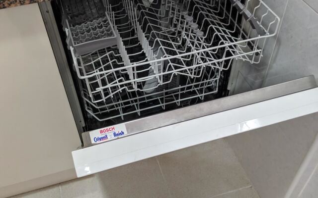 Spacious Neuva Andalucia 2 bed Apt