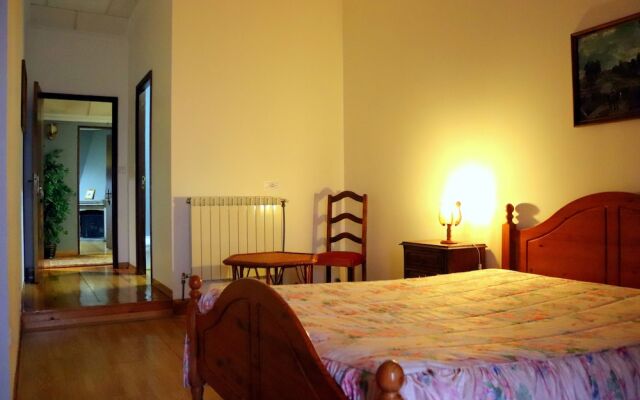 Alojamentos Estrela Peles