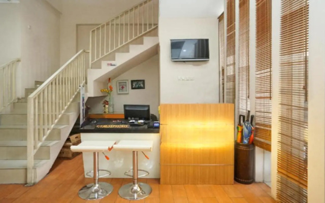 OYO 450 Semampir Residence