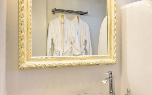 Blue Waves Suites And Apartments Paros