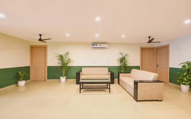 Fabhotel The White Pepper