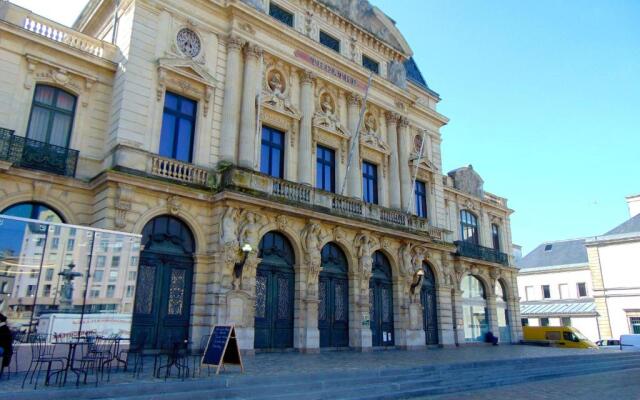 Hôtel De La Croix De Malte