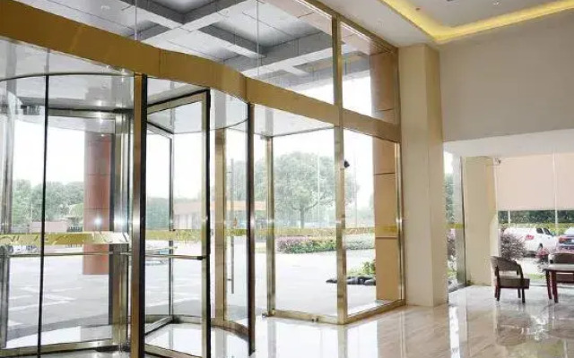 Ji Hotel (Shanghai Wild Animal Park)