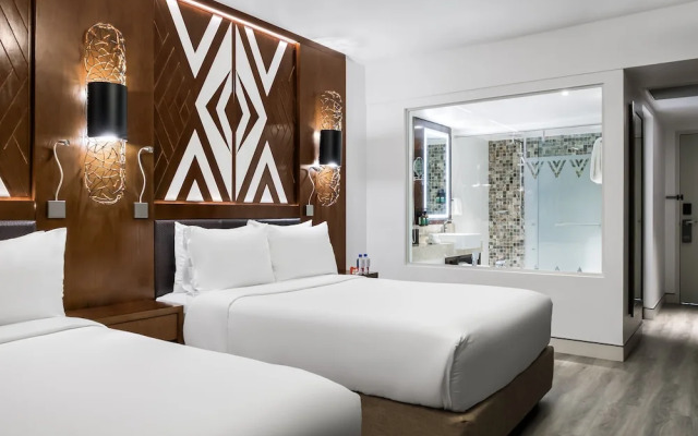 Crowne Plaza Fiji Nadi Bay Resort & Spa by IHG