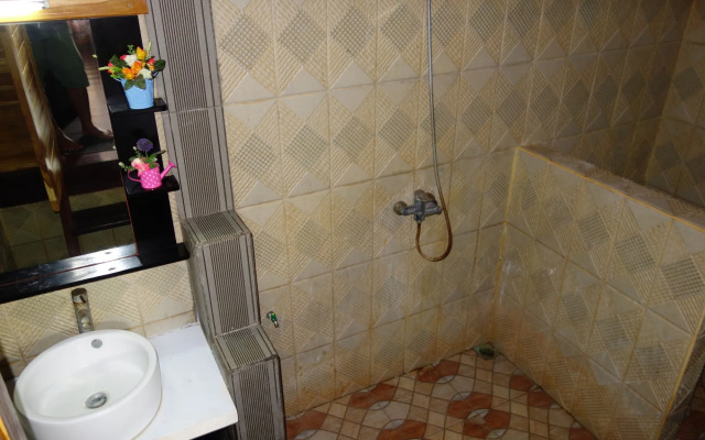 Banana Leaf Bungalows