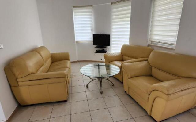 Bella Villa 6