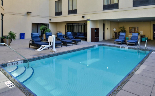 Courtyard by Marriott Wilmington Downtown/Historic District