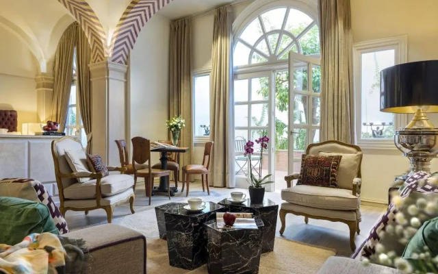 Casa de Triana Luxury Suites by Casa del Poeta