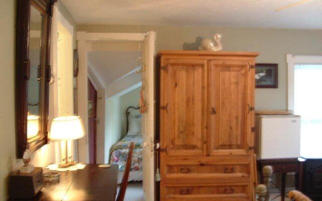 A White Swan Bed and Breakfast