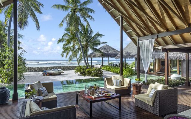 Shangri-La Villingili Resort