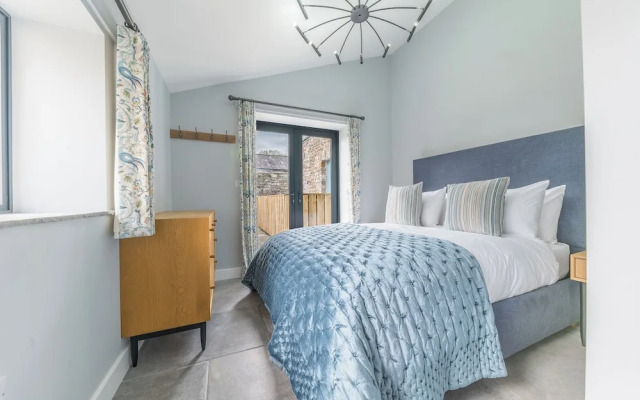 No 2 The Coach House